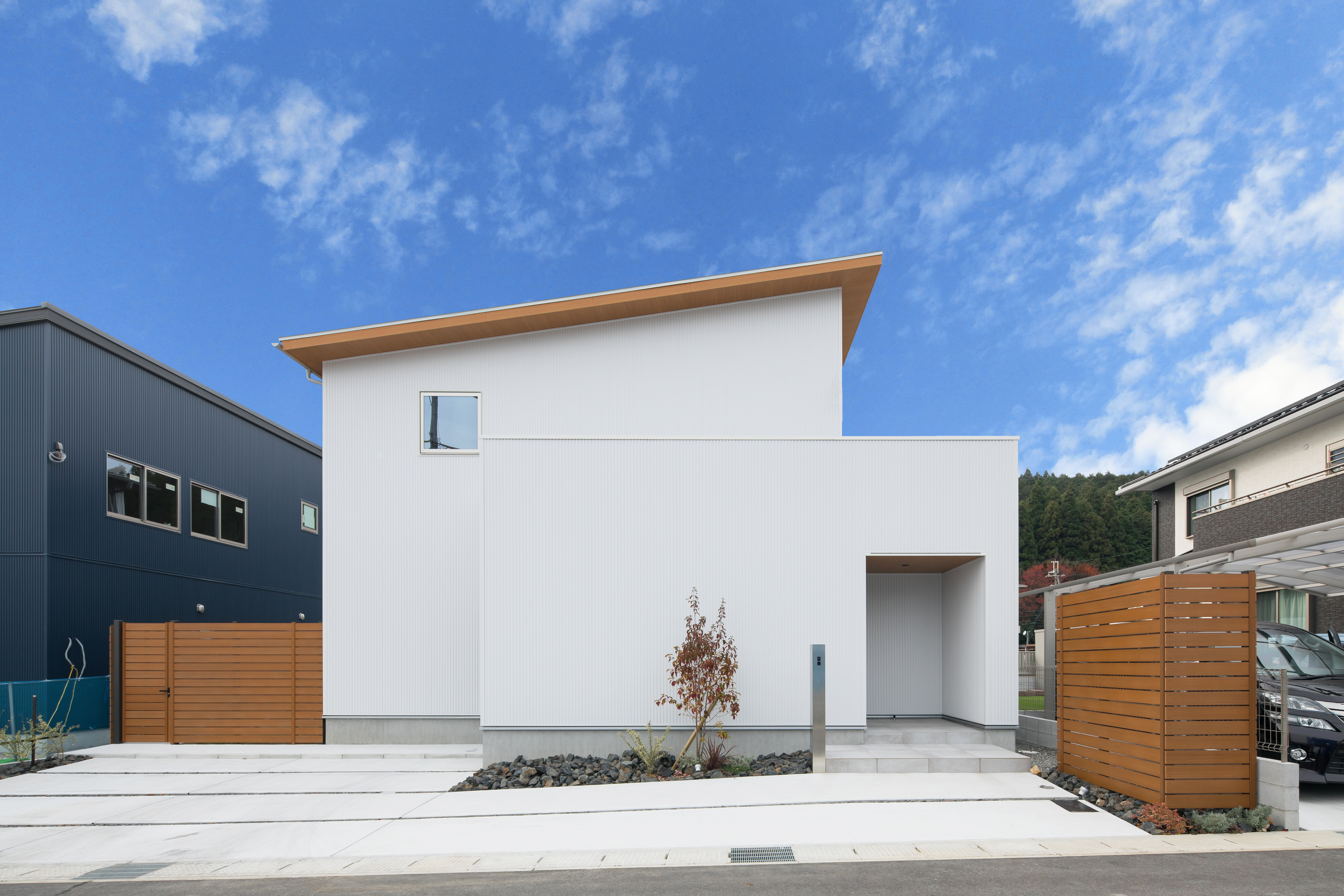 シンプルかっこいい家　