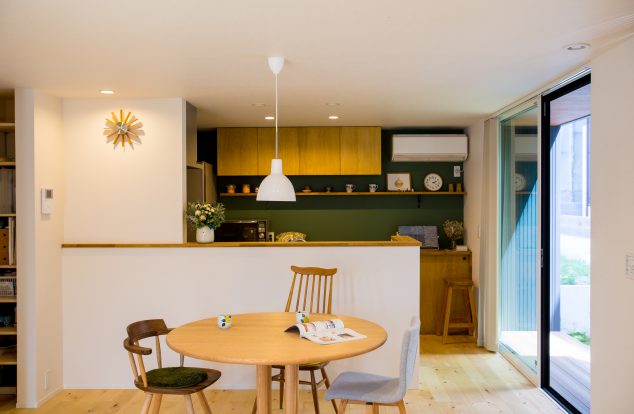 対面式のダイニングキッチン　IMG_1026