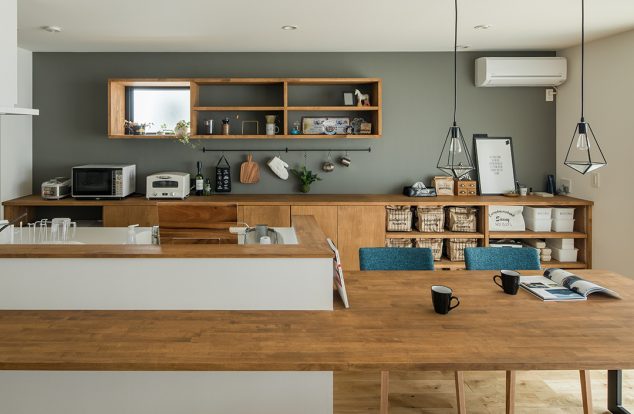 キッチンと一体となったダイニング