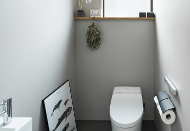 無駄の無い、シンプルデザインのトイレ　