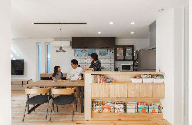 キッチン前収納棚 滋賀で設計士とつくる注文住宅 ルポハウス